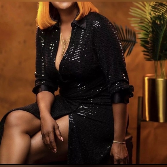 SOLD!! NWOT ZARA Women’s BLOGGER FAVE Black Sequin Ruched Midi Dress Medium M - Picture 5 of 12